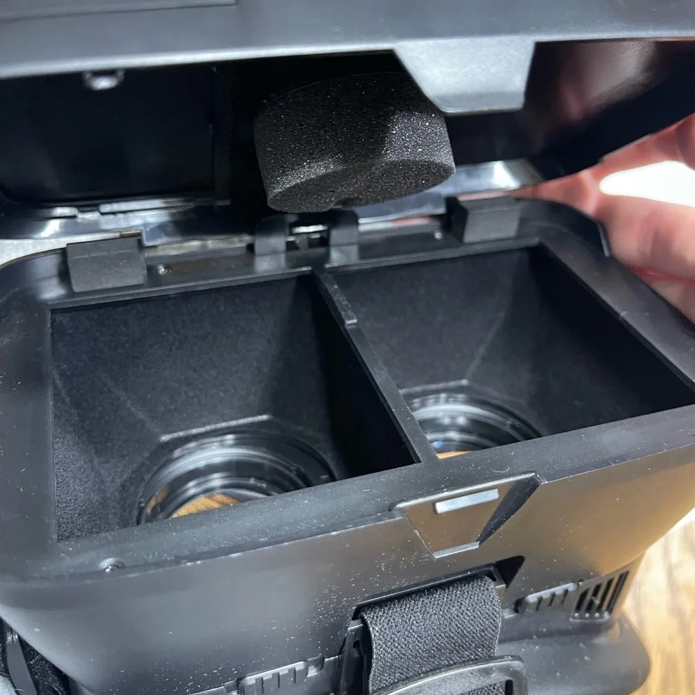 Virtual reality headset